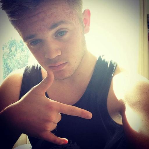 follow me on insta ; nuthall.ng https://t.co/8SOc9aD7XN