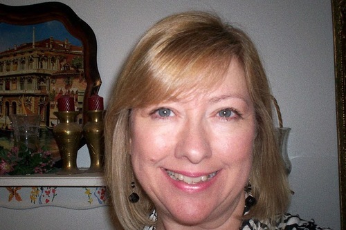 reaLLois's profile picture. busy life,wife,MOM,vision career, longlashesbylois Younique presenter and on a mission~let Christ displace worry at the center of your life-Phil 4:7