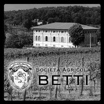 Piccola produzione di vino ai piedi del Montalbano, Pistoia, grande qualità e infinita passione per questo lavoro, giorno dopo giorno.