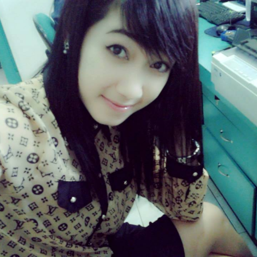 i'm Liana | 18 thn | follback just mention @lianadesy1