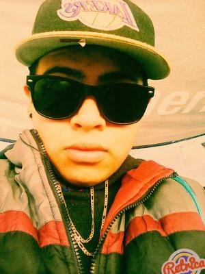 f42100ca170a41d's profile picture. curioso, alegre, atrevido,mente abierta.