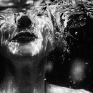 Khwla1997's profile picture. _