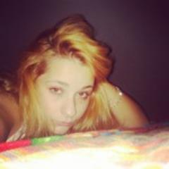 ShellaUra1740's profile picture. 