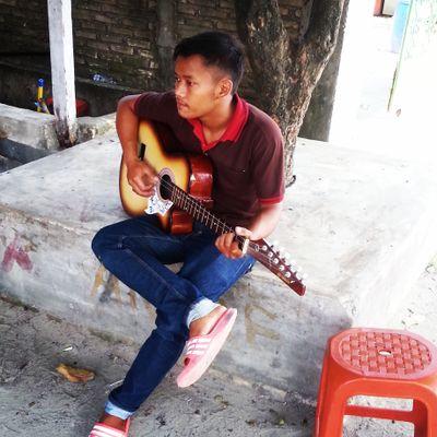 dimdimmas81's profile picture. 