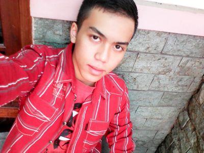 mzia_ulhak's profile picture. 