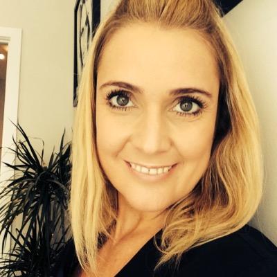 SambistaEm's profile picture. Professional Sports Massage Practitioner / Nutrition / Founder of SWYMBAG