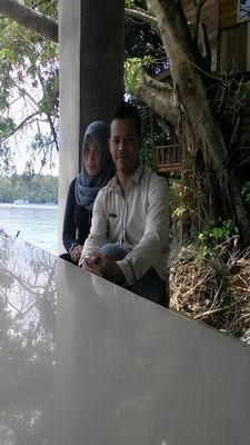 novibudi18's profile picture.