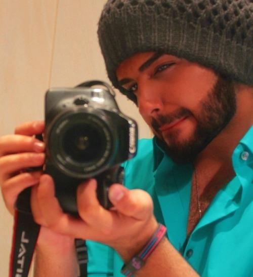 Qmpeters3's profile picture. جعلك وورالديك الجنة تابع هذا حسابي الثاني للفرفشة والضحك eteyibov@ حساب يتعابعك مجرد ماتتابعه خلال 24 ساعة