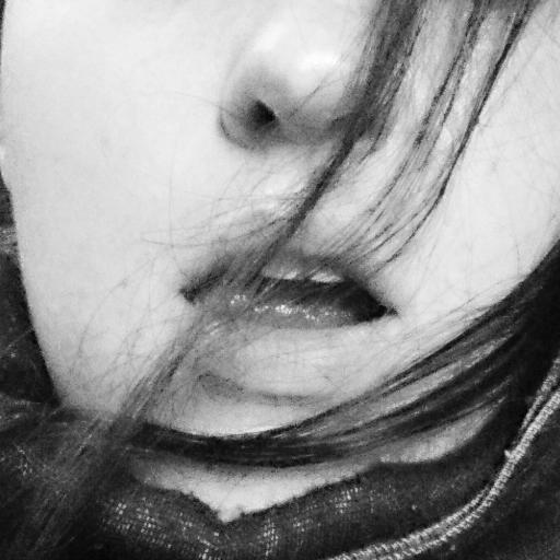 Minuitbel's profile picture. Misanthrope asociale et lunatique. Observer les autres vivre est encore ce que je fais de mieux.