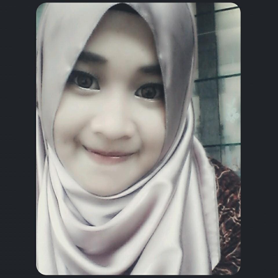 Lusyenjasari's profile picture. universitas islam riau                                                    ig : lusi enjasari