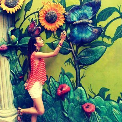 Hay quienes no pueden imaginar un mundo sin pájaros;
En lo que a mi respecta, no puedo imaginar un mundo sin libros