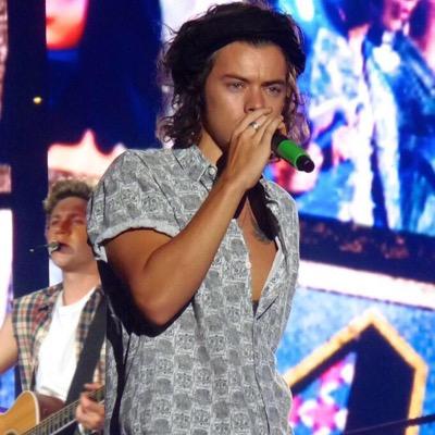 pineapplelirryl's profile picture. hi, please follow @bryxharry thank you, have a nice day♡