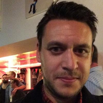 EssamJames's profile picture. 