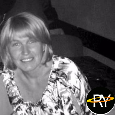 Pinklines23's profile picture. 