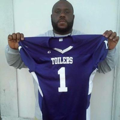 bigdre213's profile picture. Head Coach at Manual Arts High School in Los Angeles.  Preparaing my student athletes for life through the game of football.