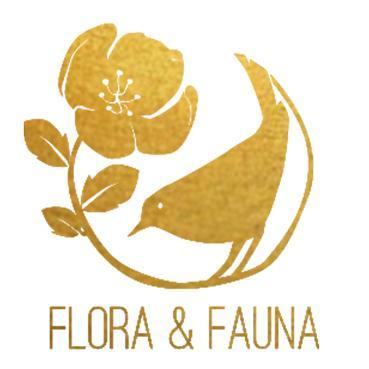 Diseño de Accesorios únicos para novias. Delicada confección a mano.
Diseños de Francisca Silva y Florencia Bunster. Hecho en Chile