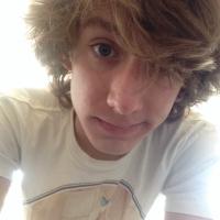 Umm..Well..Yeah.. (@aaron1998hill) 's Twitter Profile