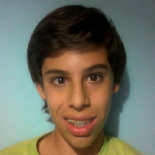 Valora lo que tienes porque hay quien no tiene nada,no hablo de lo material va más allá de las miradas.