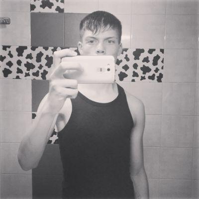 manuelmo12's profile picture. 