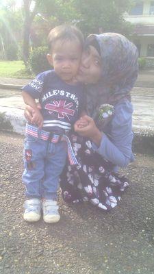 2b65132604124ca's profile picture. 