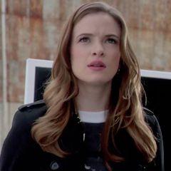 starlabbs's profile picture. grupo no wpp de the flash quem quiser entrar manda numero e nome na dm, começo quando tiver dez pessoas