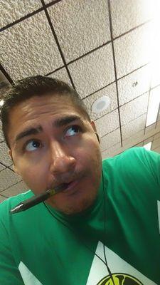 oe_luna's profile picture. 