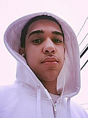 xRobbiex108's profile picture. 