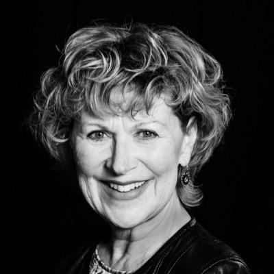 Teddystar24's profile picture. Works with #people, #coach, #trainer, plays, sings, reflects, laughs and admires