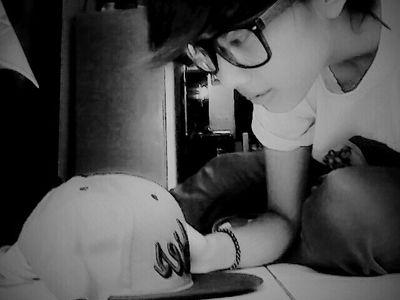 cenzhey15's profile picture. 