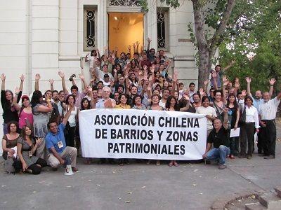 Asociación Chilena de Barrios y Zonas Patrimoniales es una organizacion que agrupa a personas e instituciones que defienden el patrimonio de Chile.