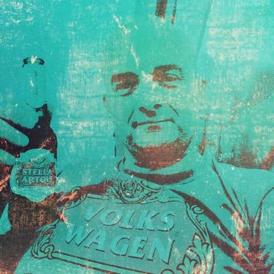 Dad,Husband,Musician,Engineer,Keen shot,Apple fan,F1 fan,Beer fan,T5 Owner. https://t.co/Ka8GjCjCbo