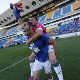 Orgulloso abonado, accionista y obseso del mejor equipo del mundo.