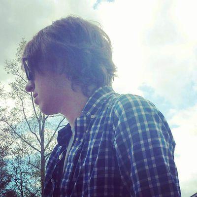 Jonathan_Alex77's profile picture. Just casually screaming into the void