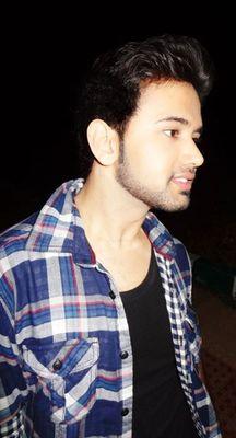 I m a prince, I like superheroes n I live in Disney :-) this is a fantasy but this is my world :-)