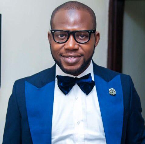 Awesome Sports fan with a huge passion for Business and Technology.