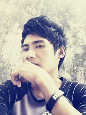 vhenz357's profile picture. 