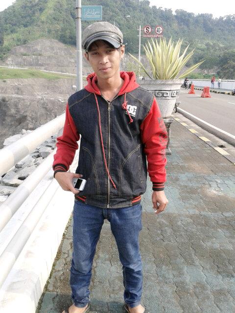 anwarmu04717614's profile picture. Jadilah diri sendiri