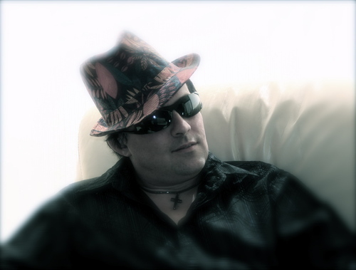 Singer/Songwriter/Producer/Servent of God/Co-Founder: @TJRministries
