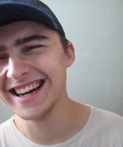 He/him
Raw and scruffy... above all, simple
RS 👶 ➜ RJ 🏠
Youtuber 1.82m
Stealth gamer 🎮
