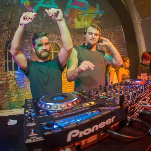 meterandpark's profile picture. Argentina based DJs/Producers. #aCIDhouse #techhouse #techno or jackin' #house and hamburguers!