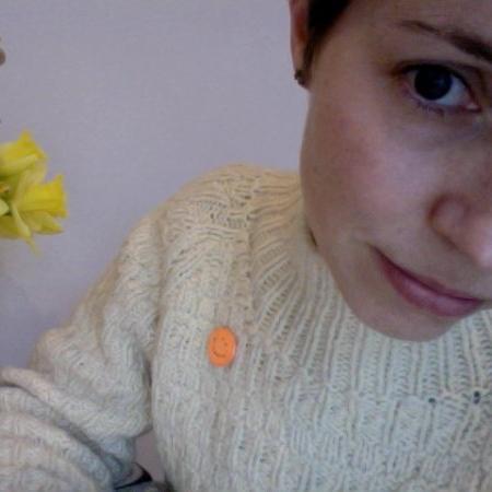 saracarneholm's profile picture. Typography, the urban landscape and small islands. Yes please.