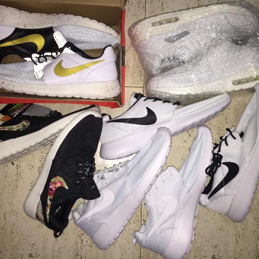 rosherunoutlet's profile picture. Somos la antigua cuenta @futbolnbacamise con mas de 12K seguidores! Equipaciones de futbol a partir de 24€ y NBA 27€