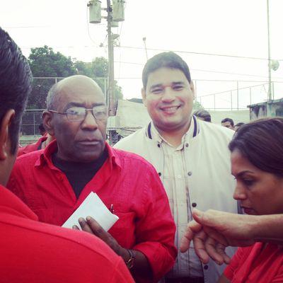 Prefecto de la parroquia RB comprometido con este proceso revolucionario por siemprev