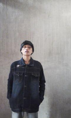 howtohardcore27's profile picture. Saya andi asal saya dari banyuwangi jawa timur indonesia .