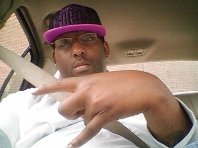 somkeweedevery1's profile picture. sernell