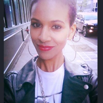 EmmeZaore's profile picture. Rédactrice en chef & fondatrice @Veda_magazine | Pigiste