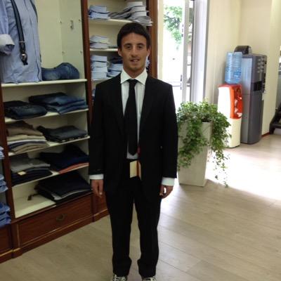 ale82216272's profile picture. 