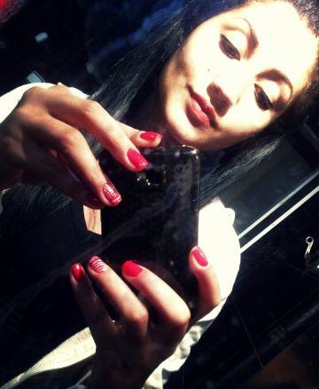 AneGeisane's profile picture. Segue que eu sigo de volta :3