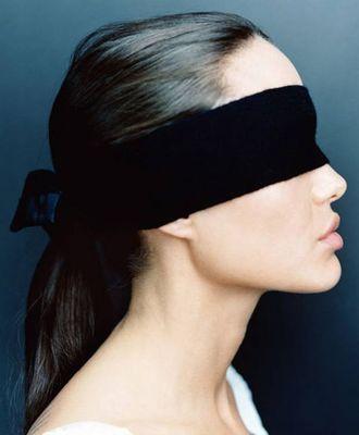 #LearnToFlyRPG Ebony Clicker Echo. Sidekick class. Echo Locator. I may be blind, but that doesn't mean I can't see | OC | RP | 18 y/o | FC : Angelina Jolie