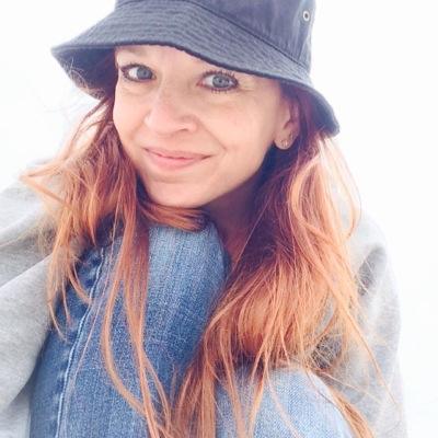 janstar11's profile picture. yogini mom dancer actress singer dreamer searcher reader runner